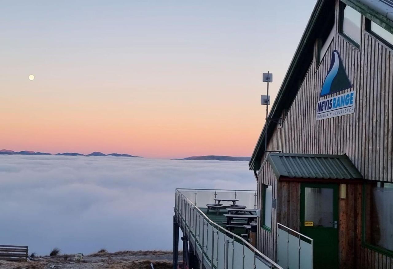 The Base Camp Hotel, Nevis Range Fort William Exterior photo